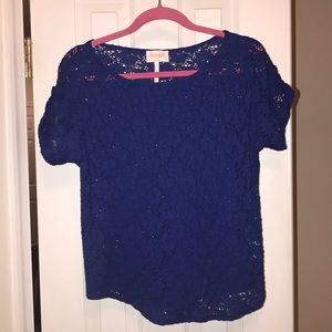 Lace patterned top